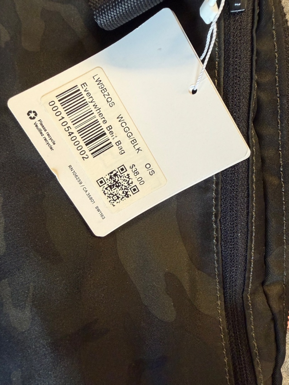 Lululemon Everywhere Belt Bag *1L Woodland Camo Gator Green Dark Olive / Black - Picture 6 of 6